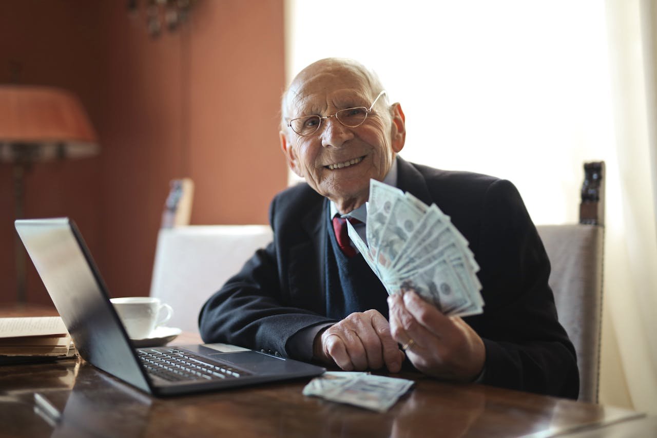A Guide to Financial Planning for Seniors. 5 Smart Strategies to Secure Your Golden Years